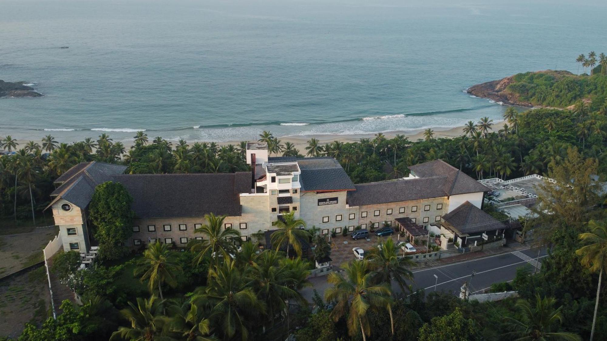 Gokulam Grand Turtle On The Beach Hotel Kovalam Kültér fotó